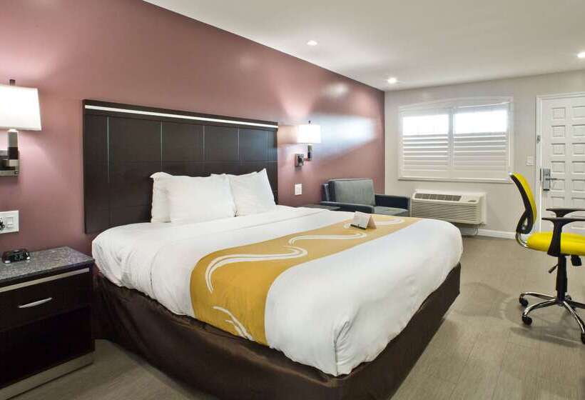 בית מלון כפרי Quality Inn Hayward