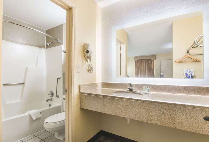 ホテル Quality Inn