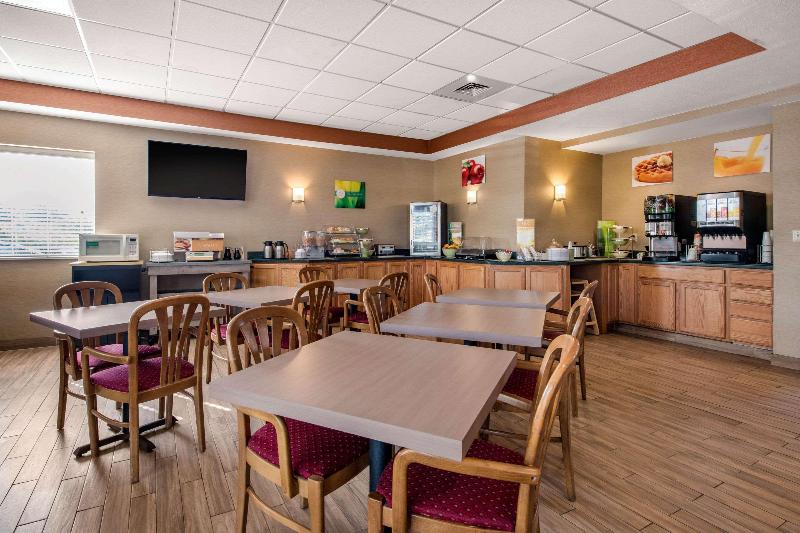 ホテル Quality Inn & Suites New Castle