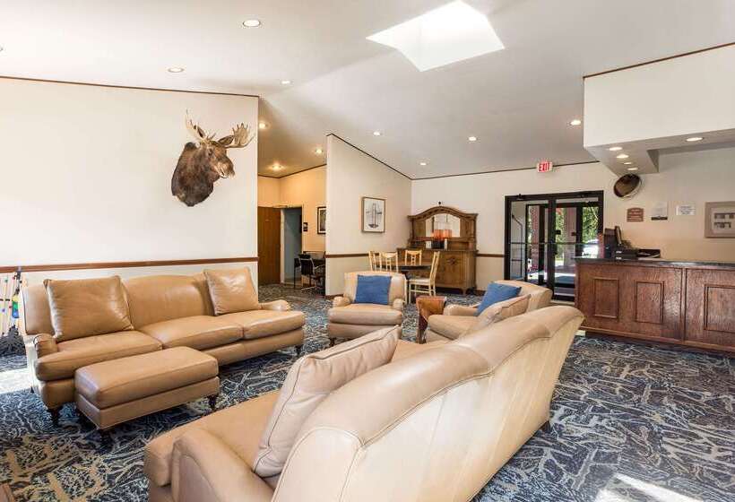 בית מלון כפרי Quality Inn Petoskey Harbor Springs