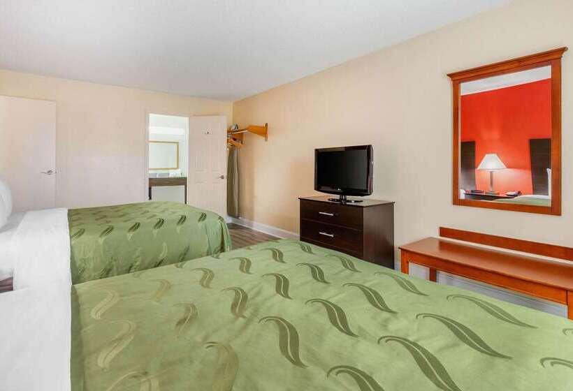 בית מלון כפרי Quality Inn & Suites