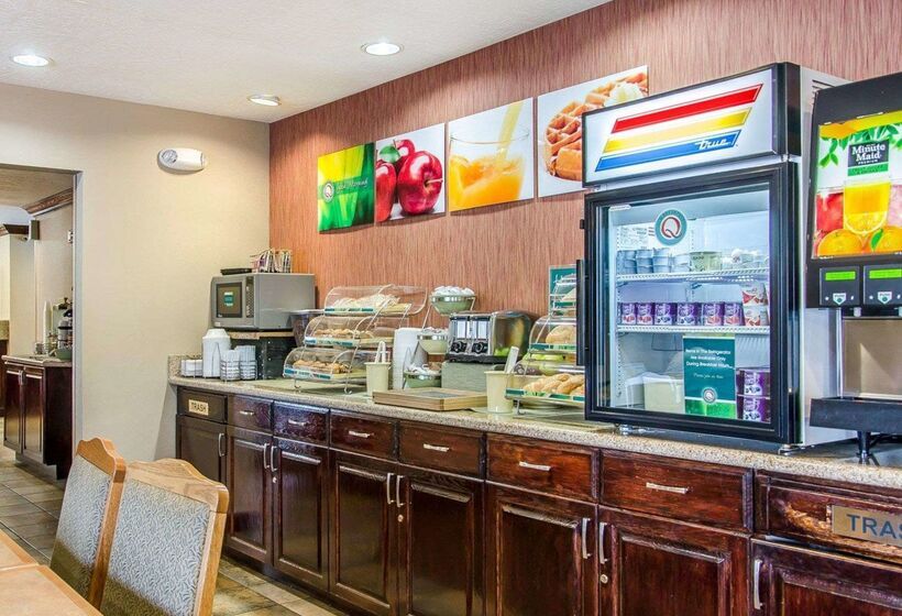 בית מלון כפרי Quality Inn & Suites