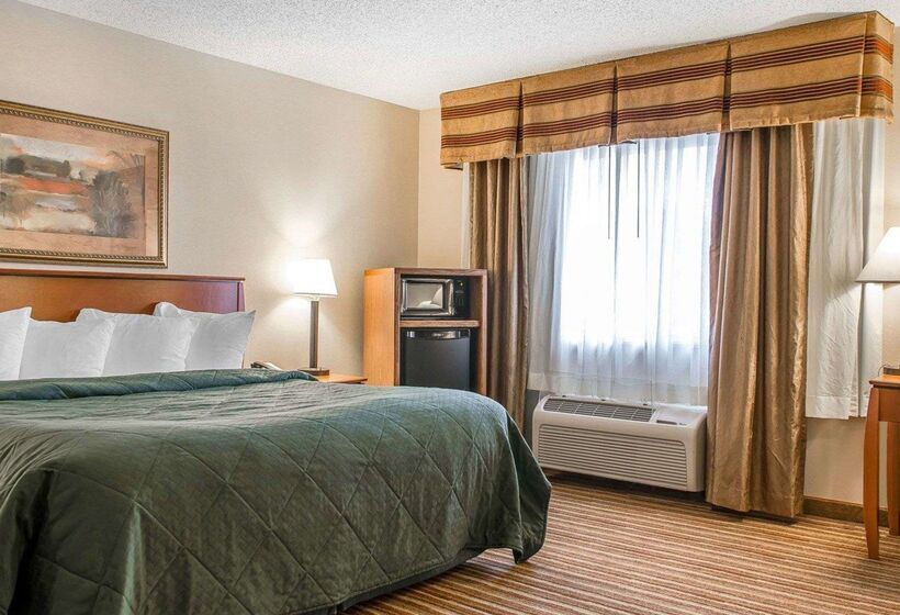 בית מלון כפרי Quality Inn & Suites
