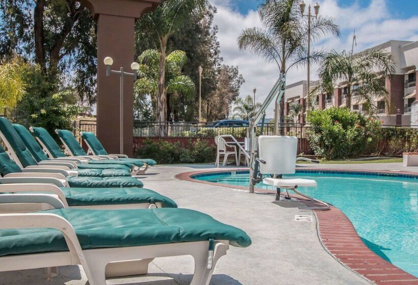 호텔 Quality Inn Temecula Valley Wine Country