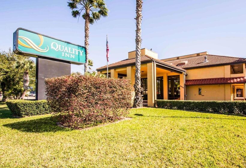 בית מלון כפרי Quality Inn Gainesville Near University