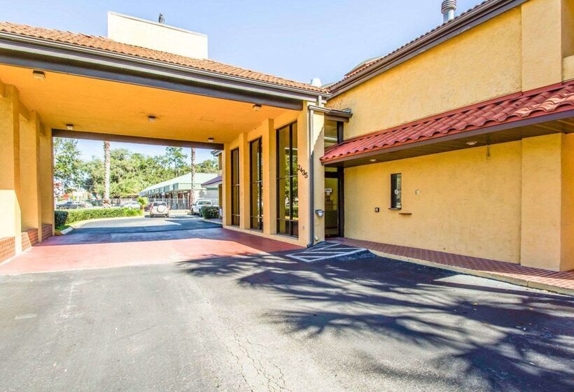 בית מלון כפרי Quality Inn Gainesville Near University