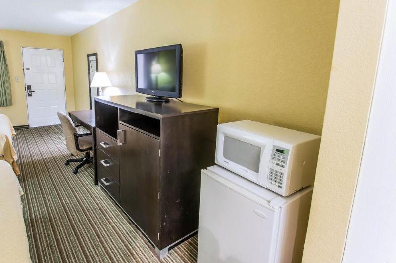 בית מלון כפרי Quality Inn Gainesville Near University