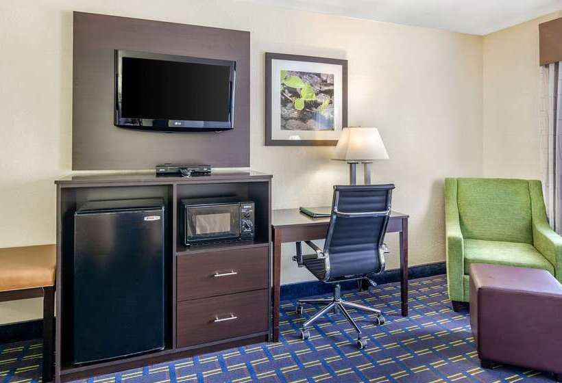 בית מלון כפרי Quality Inn Waynesboro   Skyline Drive