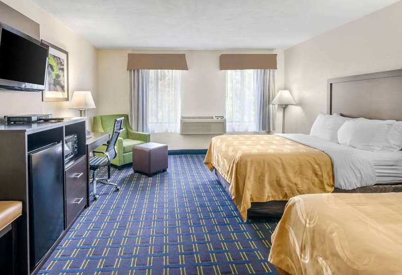 בית מלון כפרי Quality Inn Waynesboro   Skyline Drive