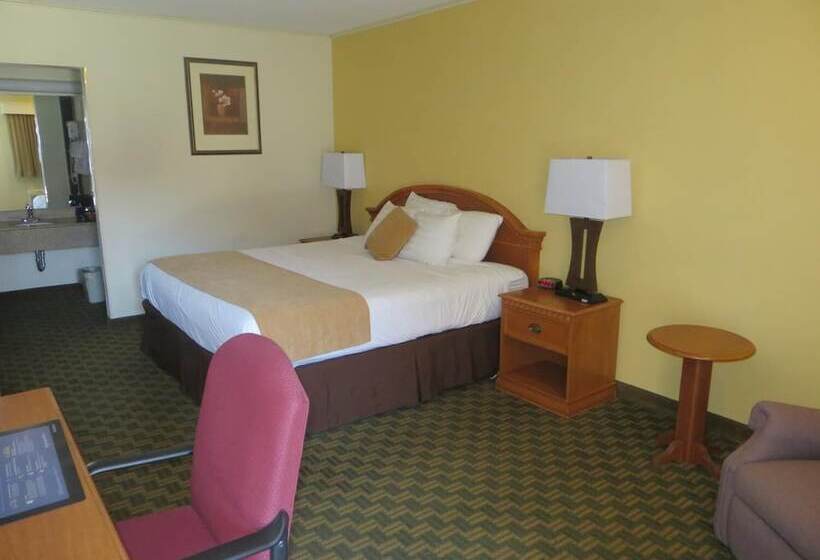 فندق Red Coach Inn