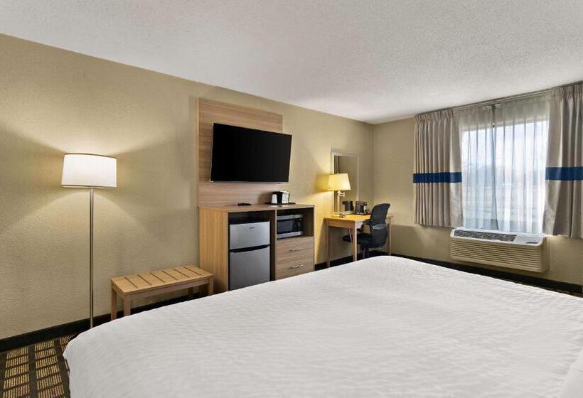 Отель Clarion Pointe Bloomington Normal Near I 55 And University