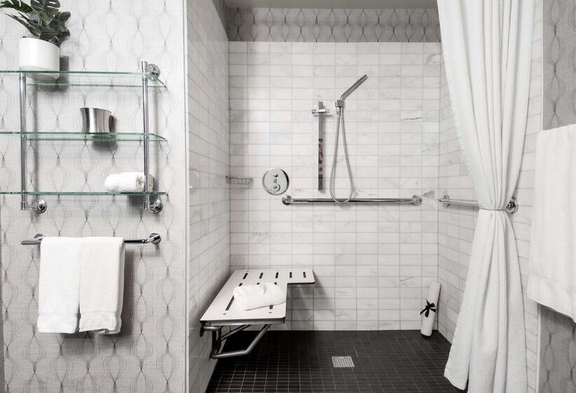 The Allegro Royal Sonesta Hotel Chicago Loop