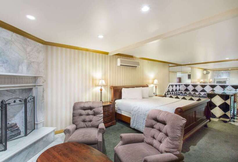 هتل Days Inn By Wyndham Las Vegas Airport Near The Strip
