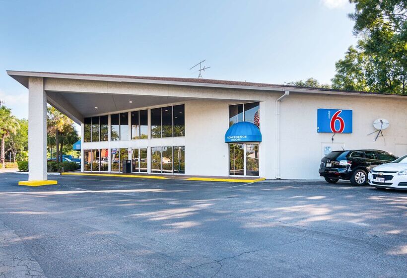 Motel 6 Tampa, Fl   Fairgrounds