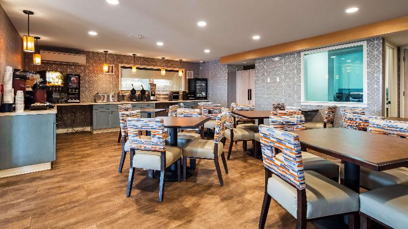 فندق على الطريق Best Western Sandman