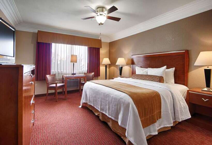 모텔 Best Western Tradewinds