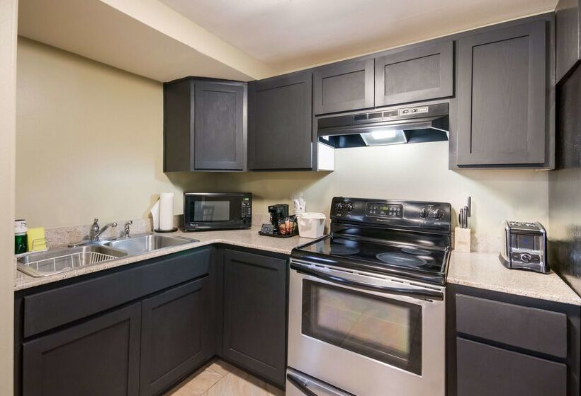 מוטל Best Western Weston Inn