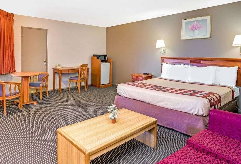 فندق على الطريق Super 8 By Wyndham Upland Ontario Ca