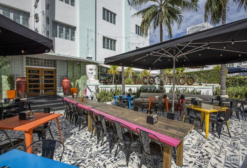 منتجع Catalina Hotel & Beach Club