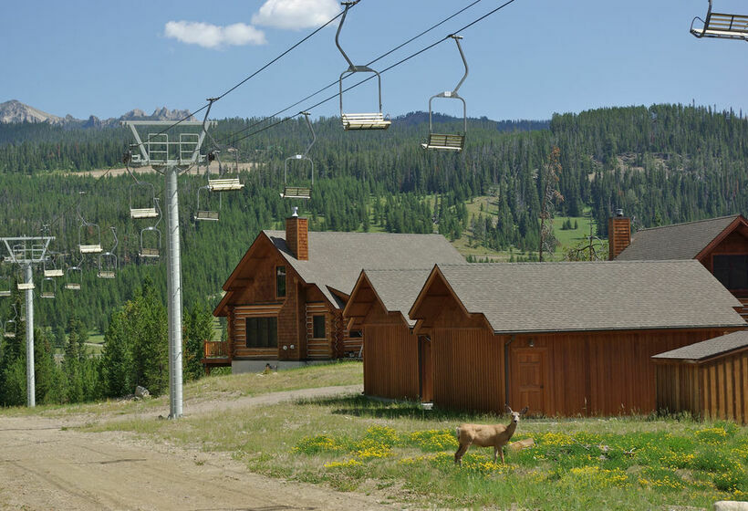 Powder Ridge Cabins At Big Sky Resort