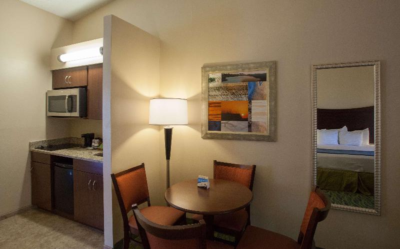 אתר נופש Paddletail Waterfront Lodge, Trademark Collection By Wyndham