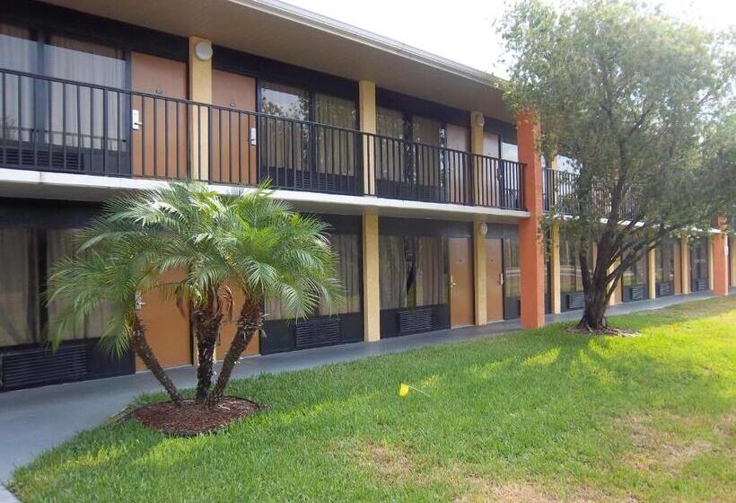 فندق Americas Best Value Inn Florida Turnpike & I95