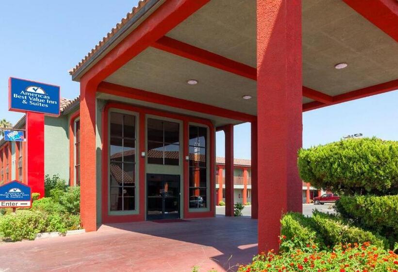 Отель Americas Best Value Inn & Suites Bakersfield Central