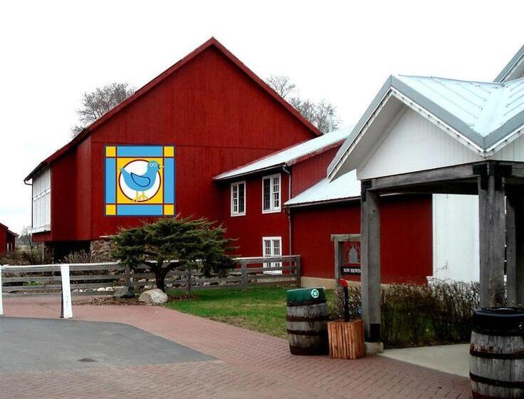 فندق Amish Inn