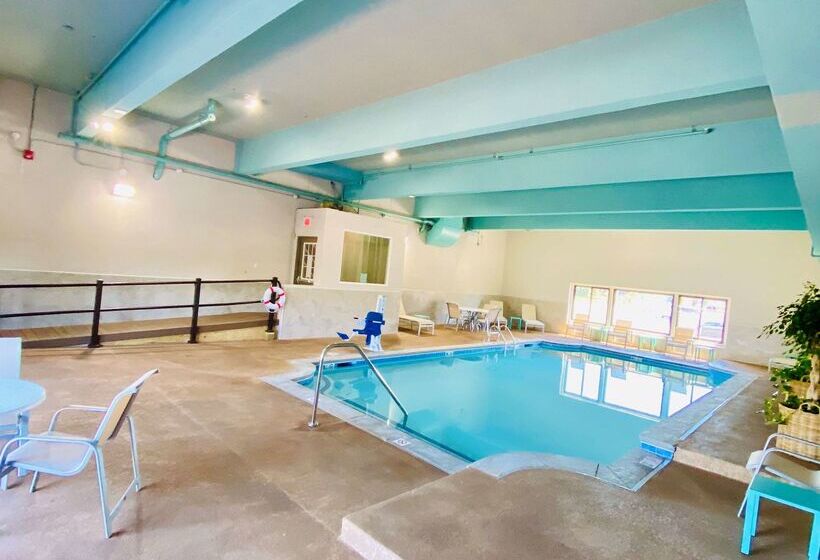 هتل Best Western Plus Landmark Inn