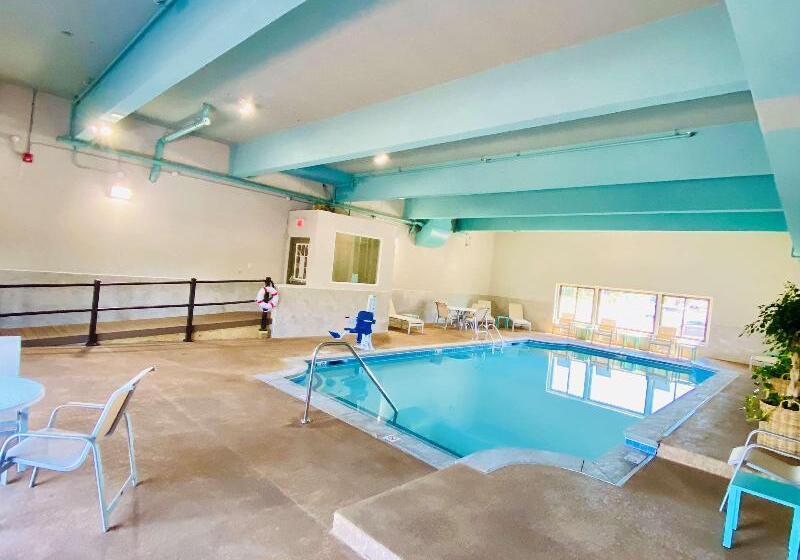 هتل Best Western Plus Landmark Inn