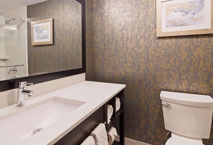 هتل Best Western Plus Landmark Inn