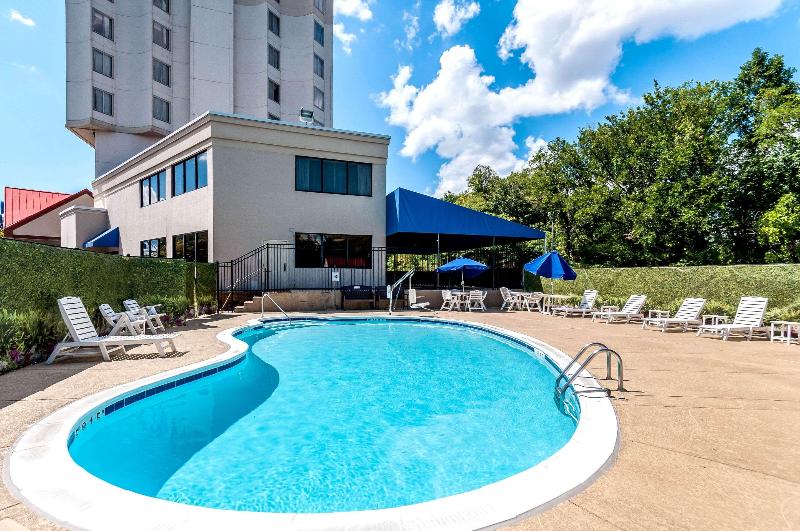 هتل Comfort Inn & Suites Alexandria West