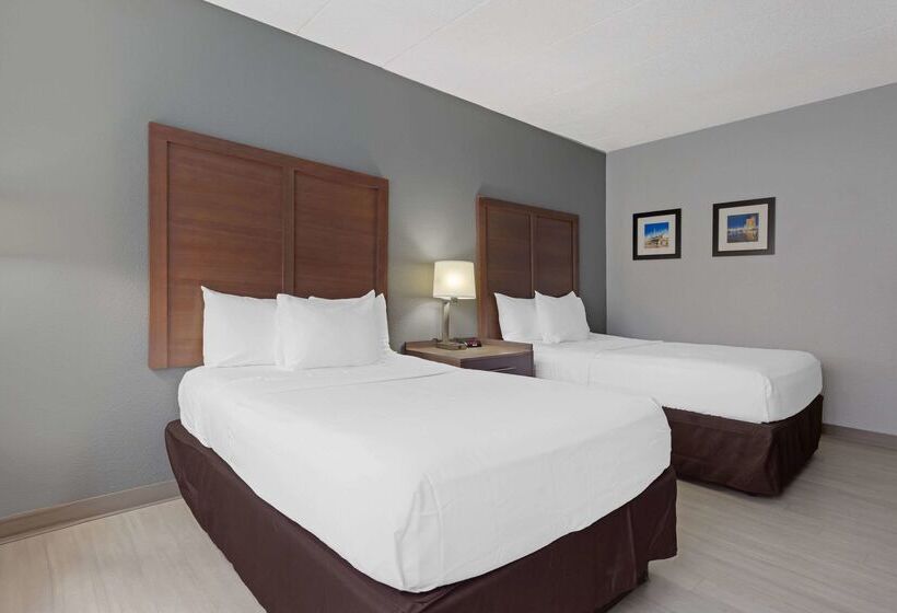 Clarion Hotel & Suites Bwi Airport North