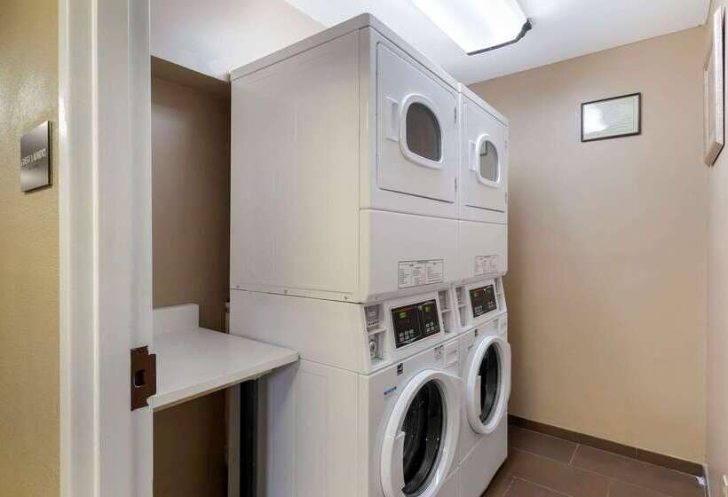 هتل Comfort Inn & Suites  Near Robins Air Force Base Main Gate