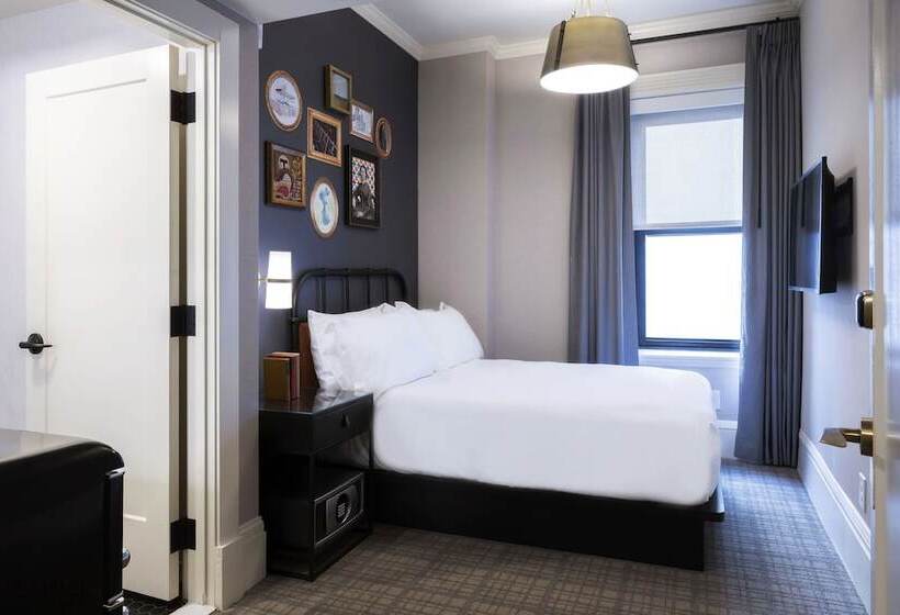 Copley Square Hotel, A Found