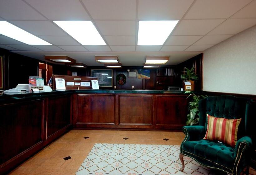 هتل Country Hearth Inn & Suites Marietta