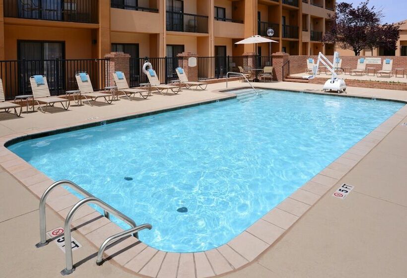 هتل Courtyard By Marriott Oklahoma City Airport