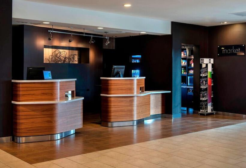 فندق Courtyard By Marriott Poughkeepsie