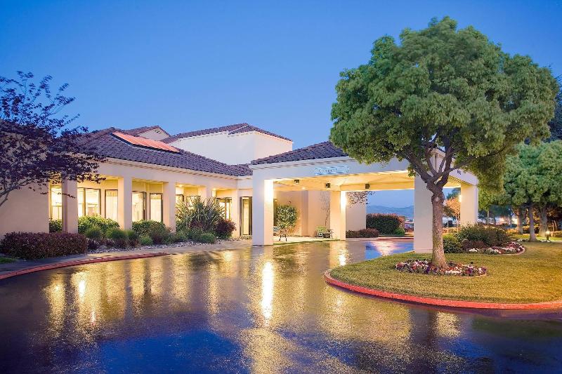 בית מלון כפרי Courtyard Fremont Silicon Valley