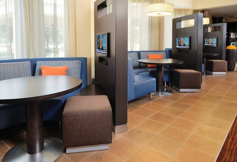 هتل Courtyard By Marriott Oklahoma City Airport