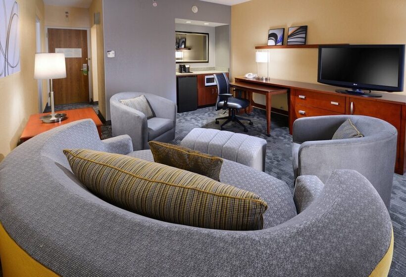 هتل Courtyard By Marriott Oklahoma City Airport