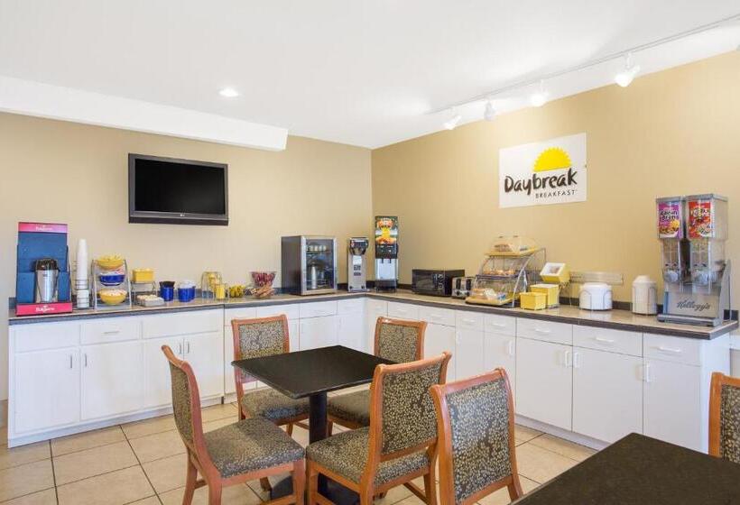 호텔 Days Inn By Wyndham Chester