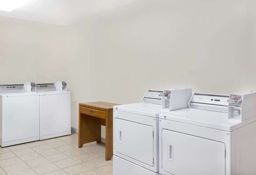 酒店 Days Inn By Wyndham Christiansburg