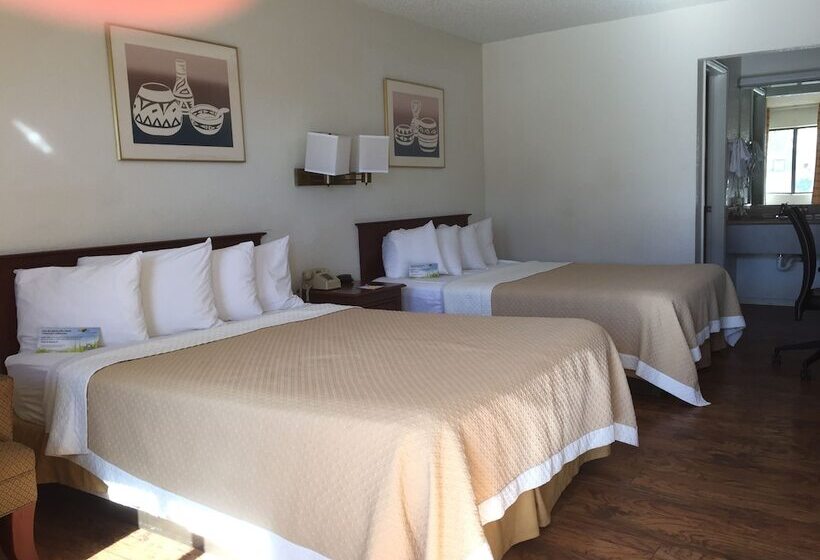 هتل Days Inn By Wyndham Kingman West