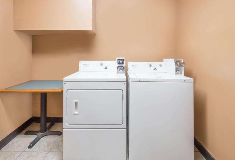 酒店 Days Inn By Wyndham Kirksville