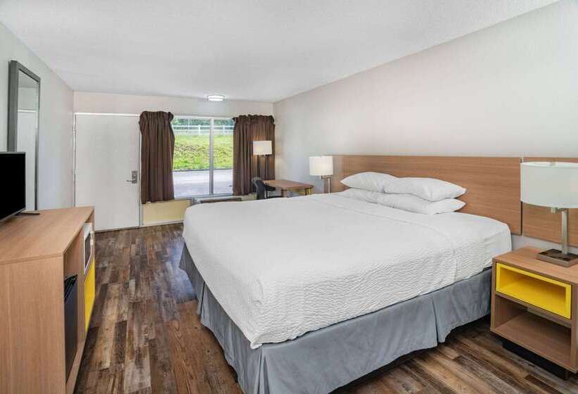 בית מלון כפרי Days Inn By Wyndham Owensboro