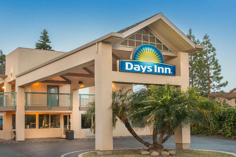 فندق Days Inn By Wyndham Redwood City