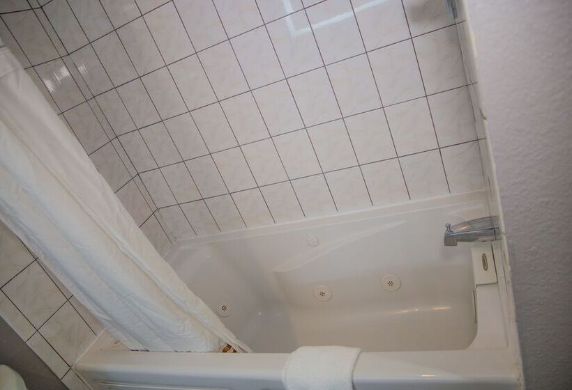 فندق Days Inn By Wyndham Redwood City