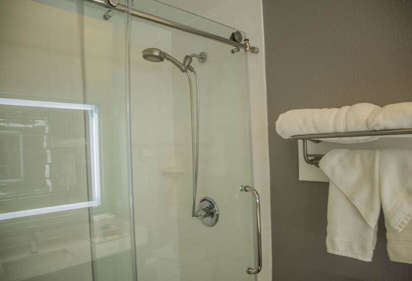 فندق Days Inn By Wyndham Redwood City