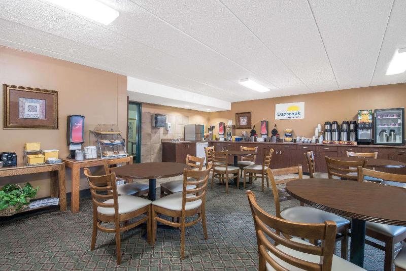 هتل Days Inn By Wyndham Sioux Falls Airport